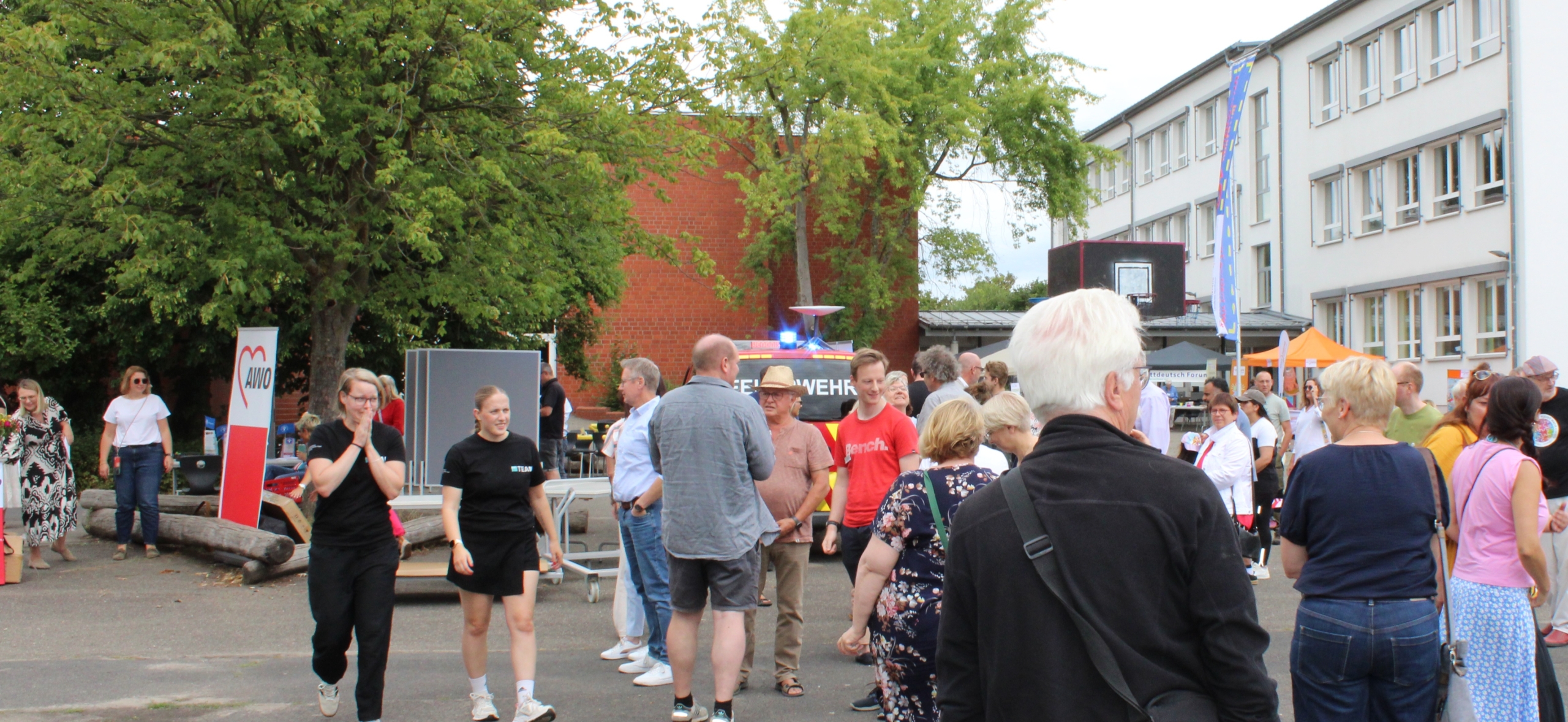 260807_Demokratiefest Moringen (5) 300 Personen haben das Demokratiefest besucht